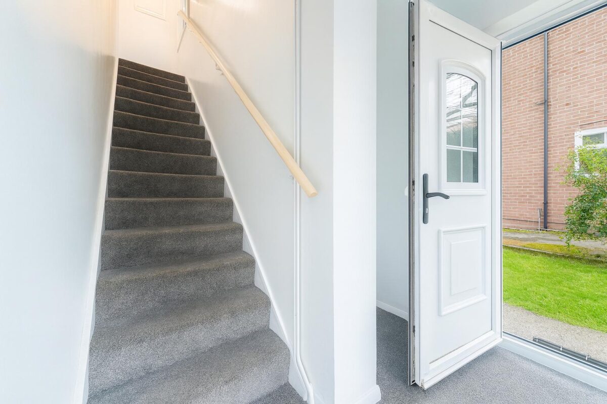 2 Bedroom Flat To Let - HP12