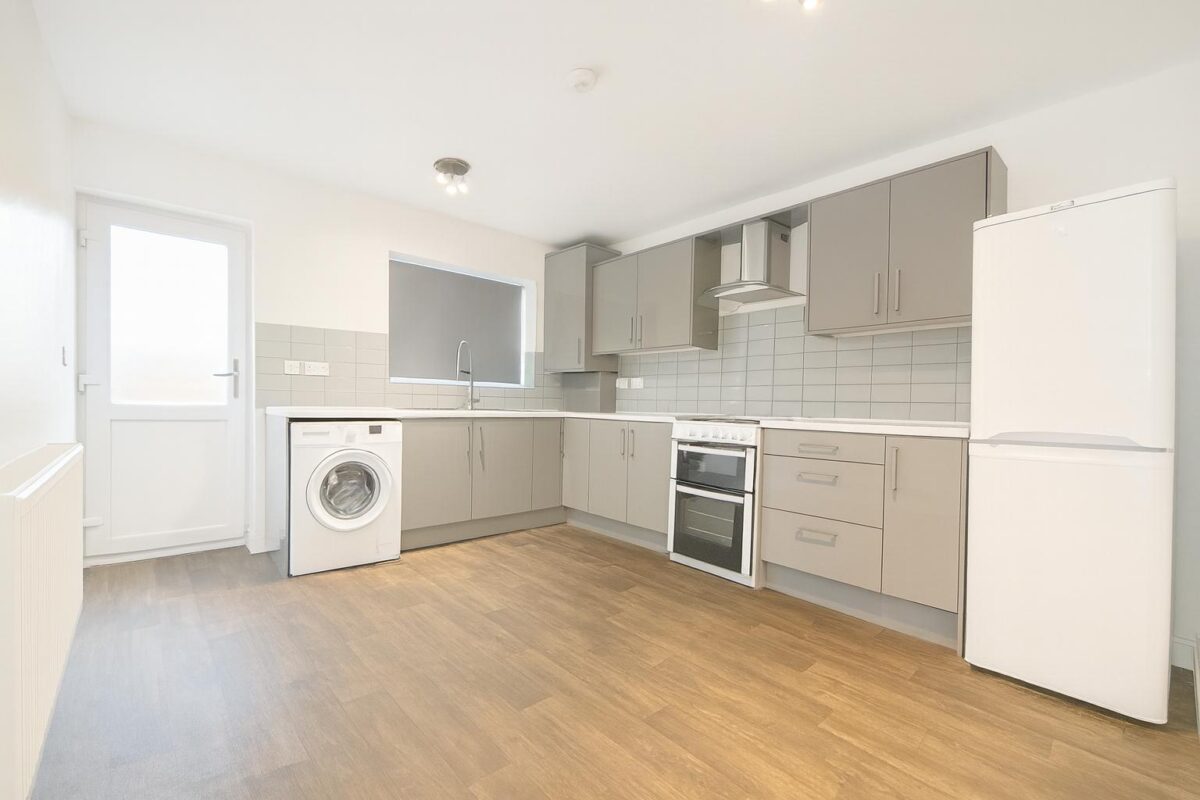 Bills Inclusive 1 Bedroom Flat To Let - HP11