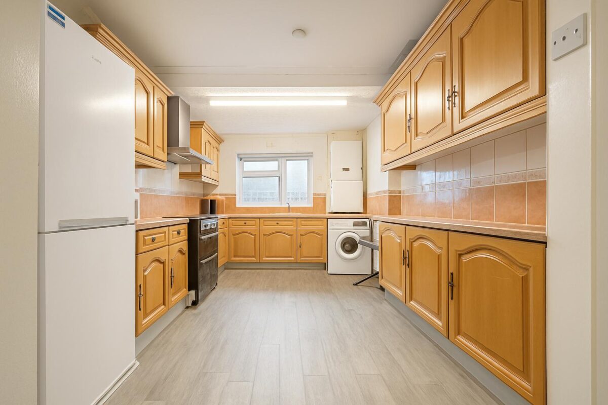 1/2 Bedroom Flat To Let - High Wycombe