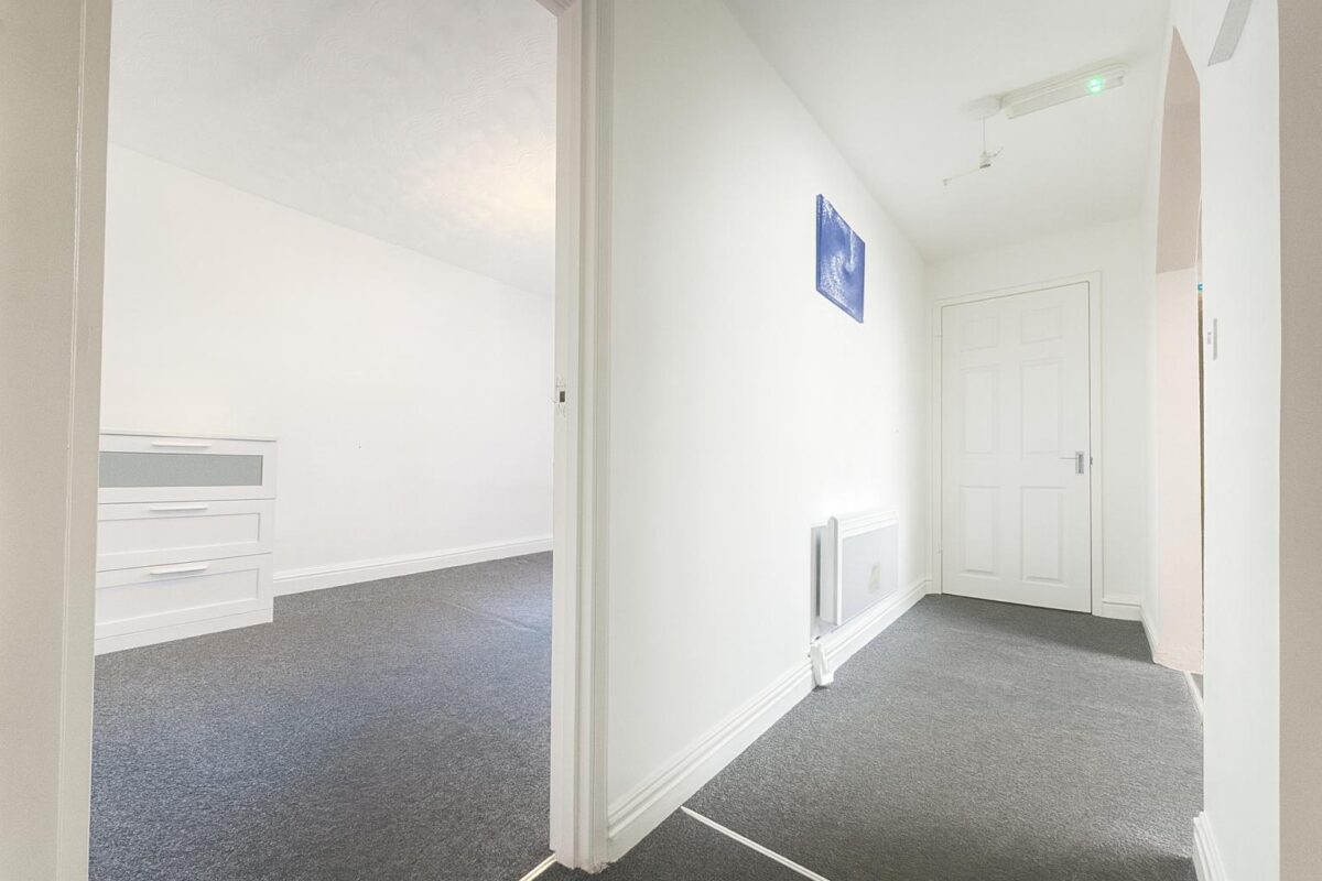 1/2 Bedroom Flat To Let - High Wycombe