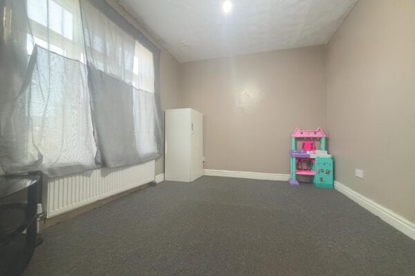 1/2 Bedroom Flat To Let - High Wycombe
