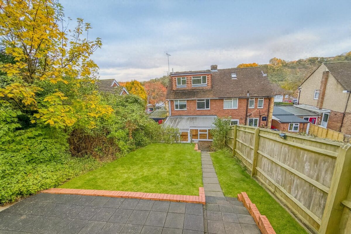 4 Bedroom House To Let - HP12