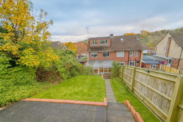 4 Bedroom House To Let - HP12