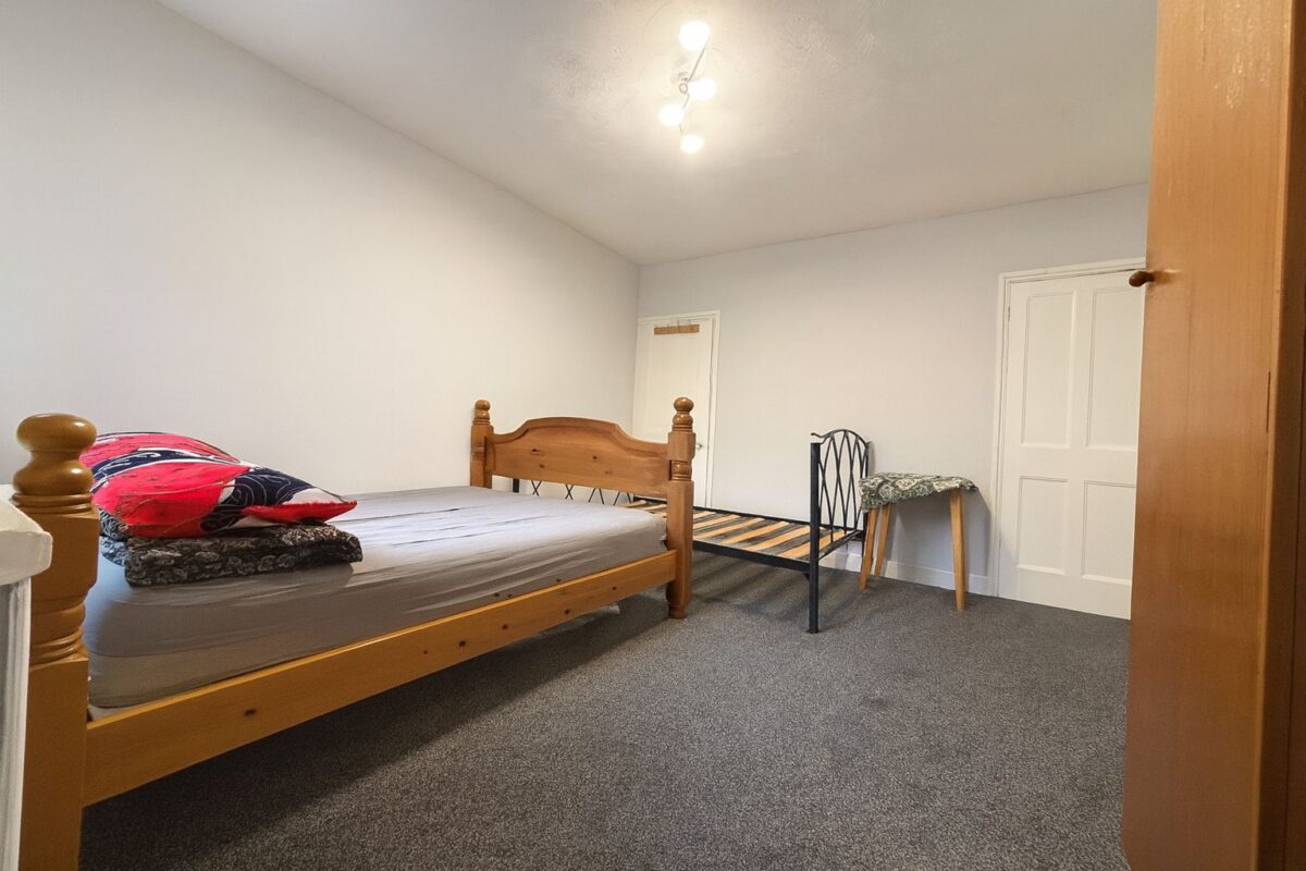 3 Bedroom House To Let - HP12