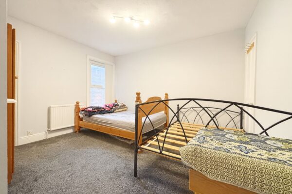 3 Bedroom House To Let - HP12