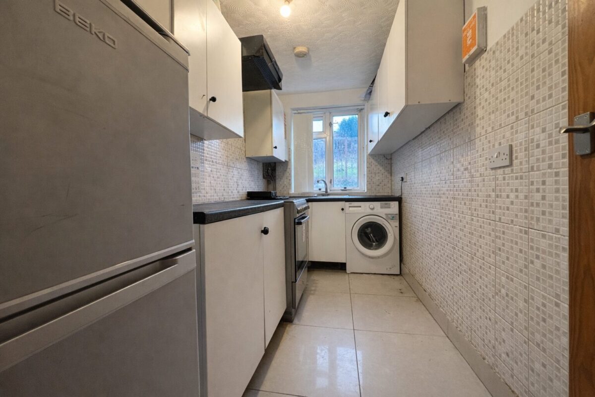 4 Bedroom House To Let - HP11