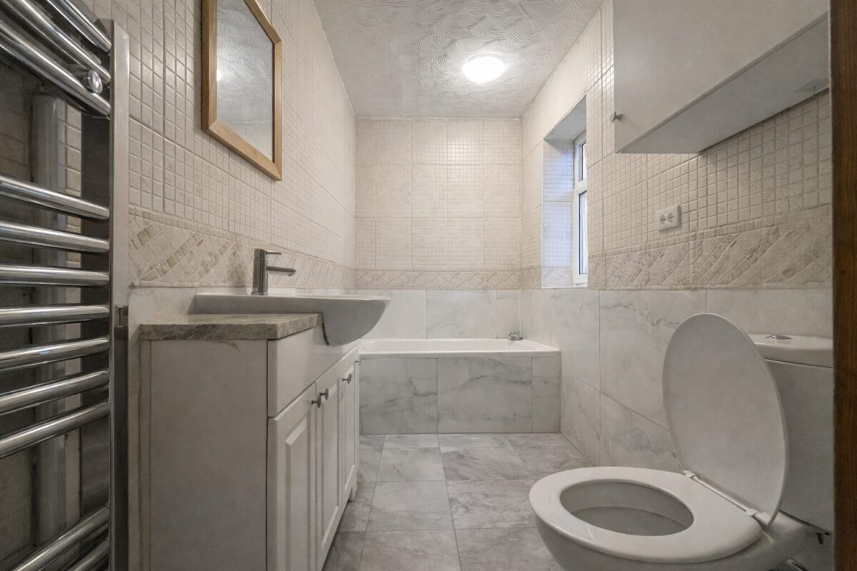 4 Bedroom House To Let - HP11