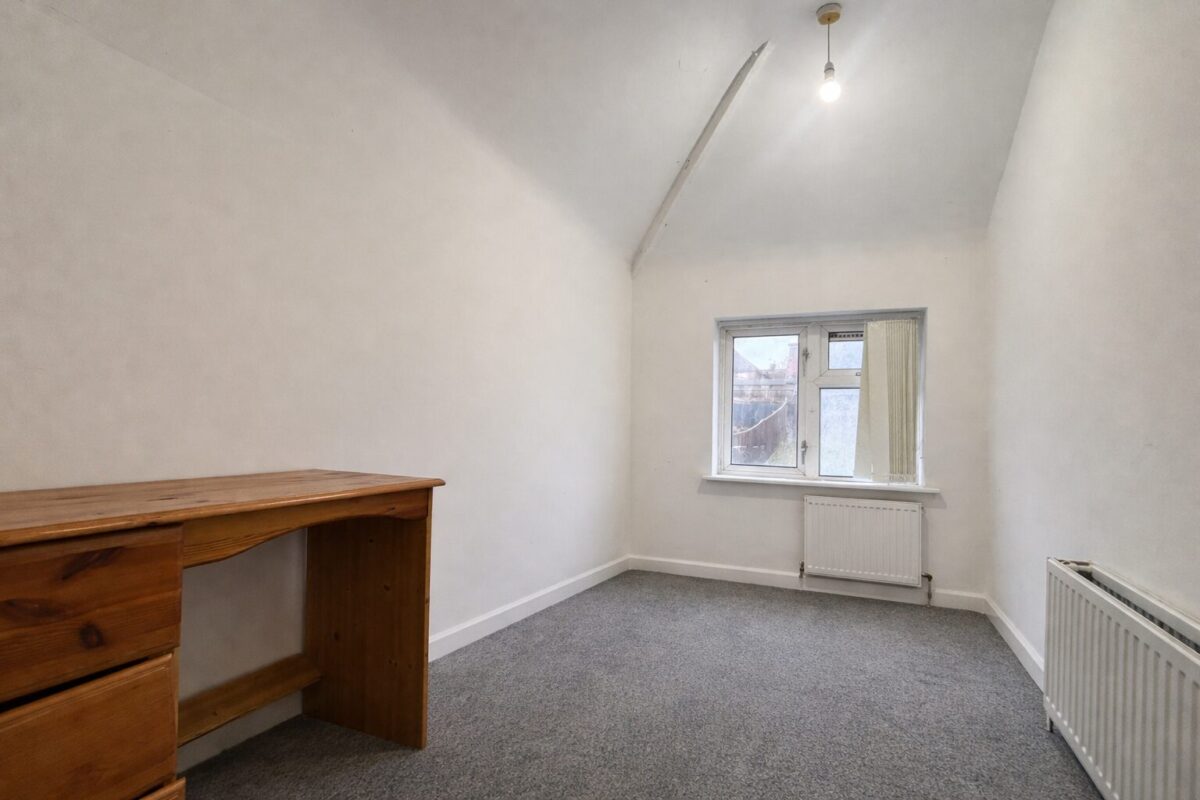 4 Bedroom House To Let - HP11