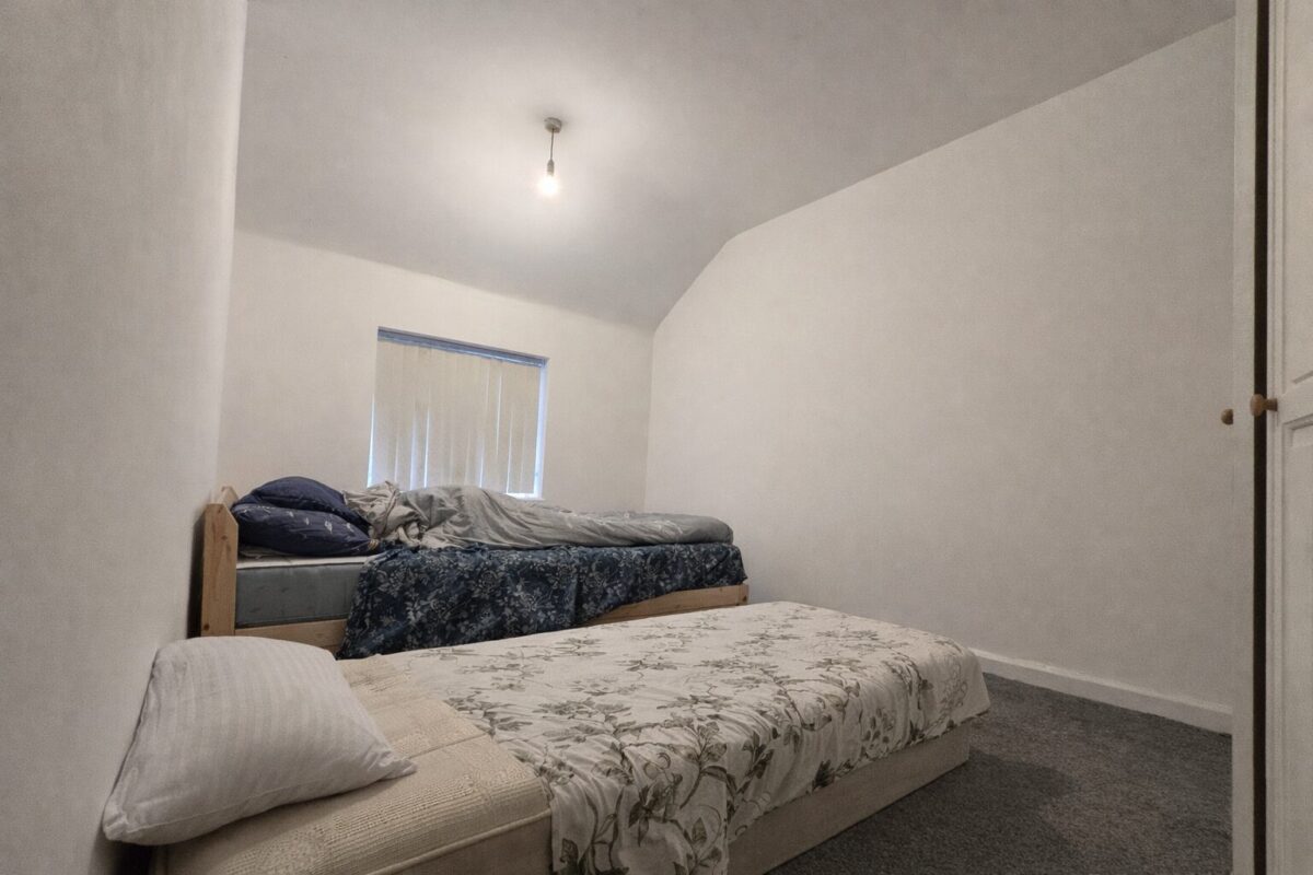 4 Bedroom House To Let - HP11