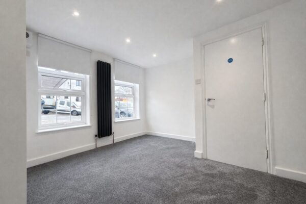 1 Bedroom Flat To Let - HP12