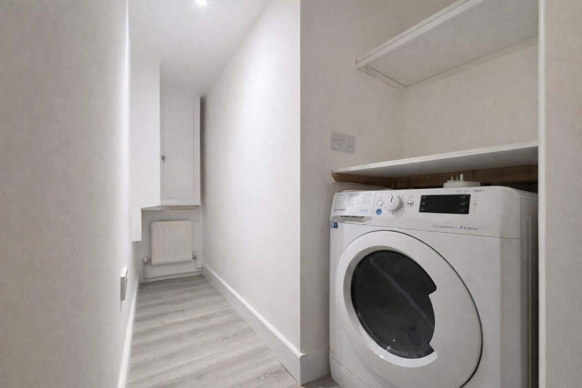 1 Bedroom Flat To Let - HP12