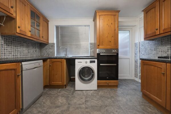 3 Bedroom House To Let - HP12