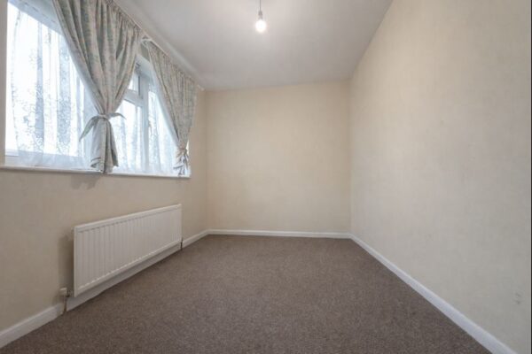 3 Bedroom House To Let - HP12