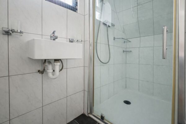 4 Bedroom House To Let - HP13