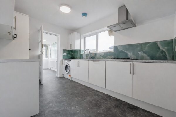 4 Bedroom House To Let - HP12