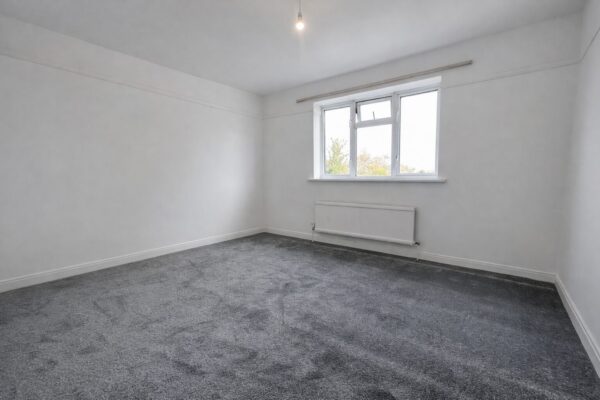 4 Bedroom House To Let - HP12