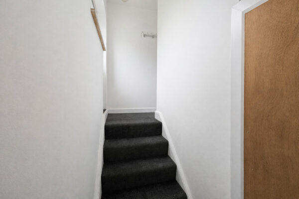 3 Bedroom Flat To Let - HP11
