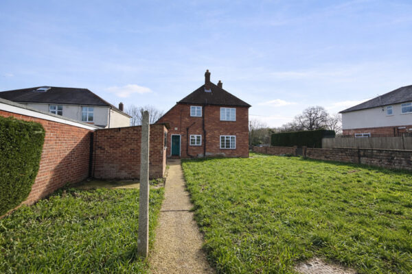 Bolter End Lane, Wheeler End, HP14