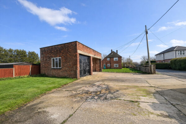 Bolter End Lane, Wheeler End, HP14