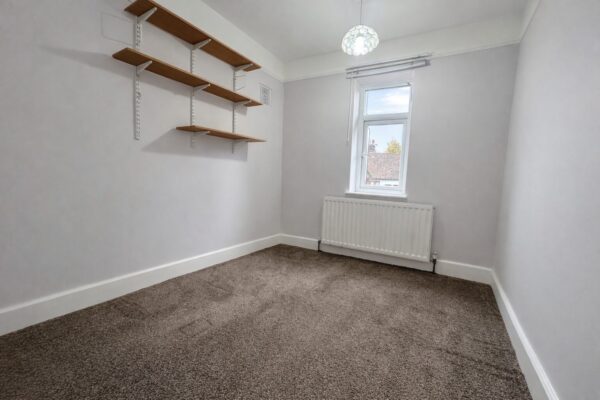 5 Bedroom House To Let - HP12