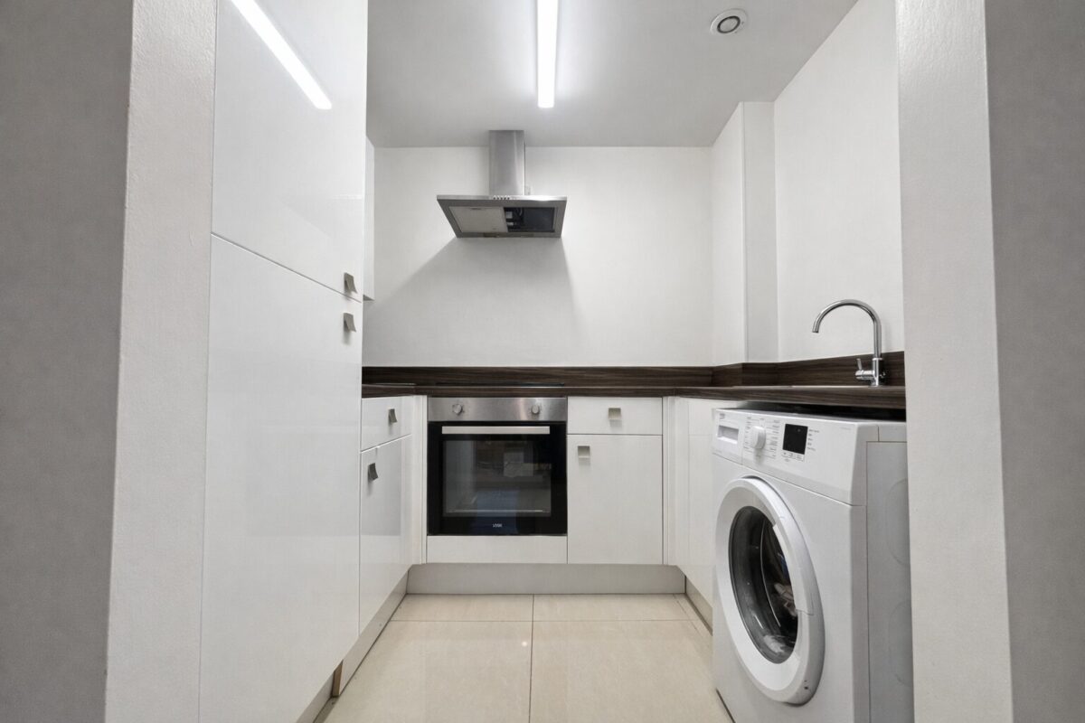 2 Bedroom Flat To Let - HP12