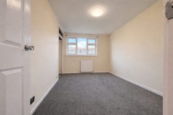 Forgetts Road, Lane End, Buckinghamshire, HP14 3DZ