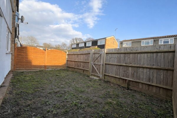 Forgetts Road, Lane End, Buckinghamshire, HP14 3DZ