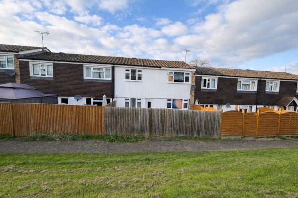 Forgetts Road, Lane End, Buckinghamshire, HP14 3DZ