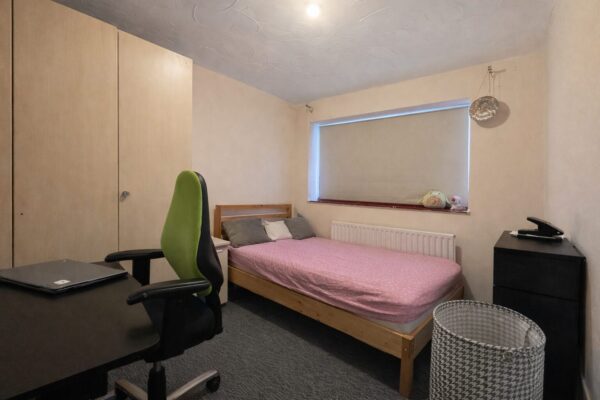 Sussex Close, High Wycombe, Buckinghamshire, HP13 6UN