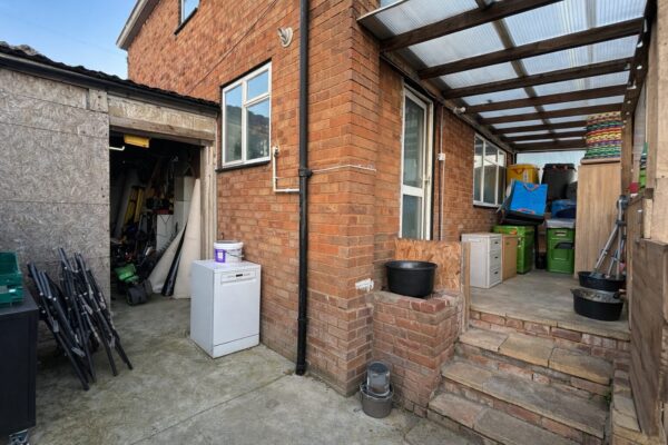 Sussex Close, High Wycombe, Buckinghamshire, HP13 6UN