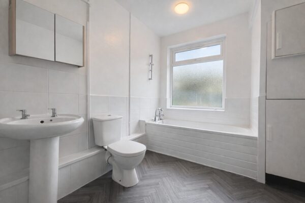 3 Bedroom House To Let - HP12