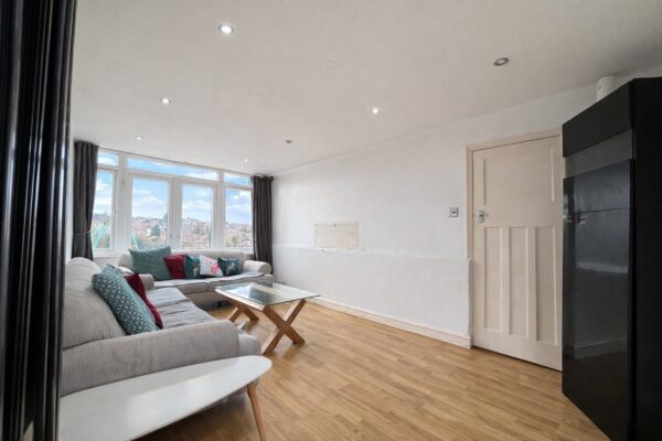 3 Bedroom Bungalow To Let - HP12