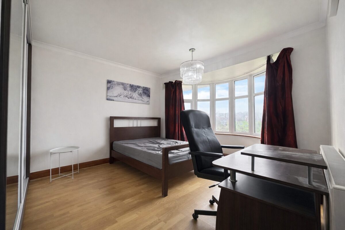 3 Bedroom Bungalow To Let - HP12