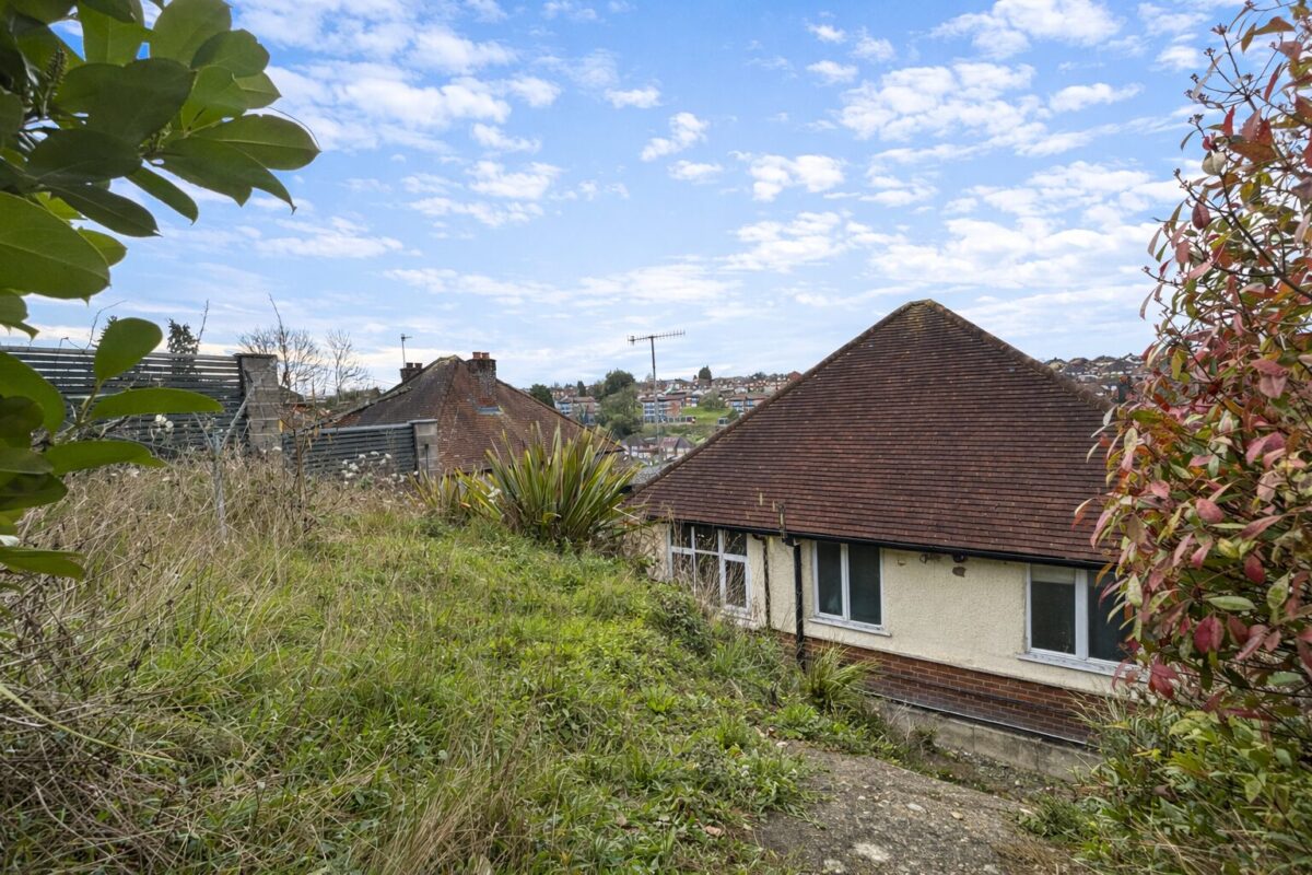 3 Bedroom Bungalow To Let - HP12