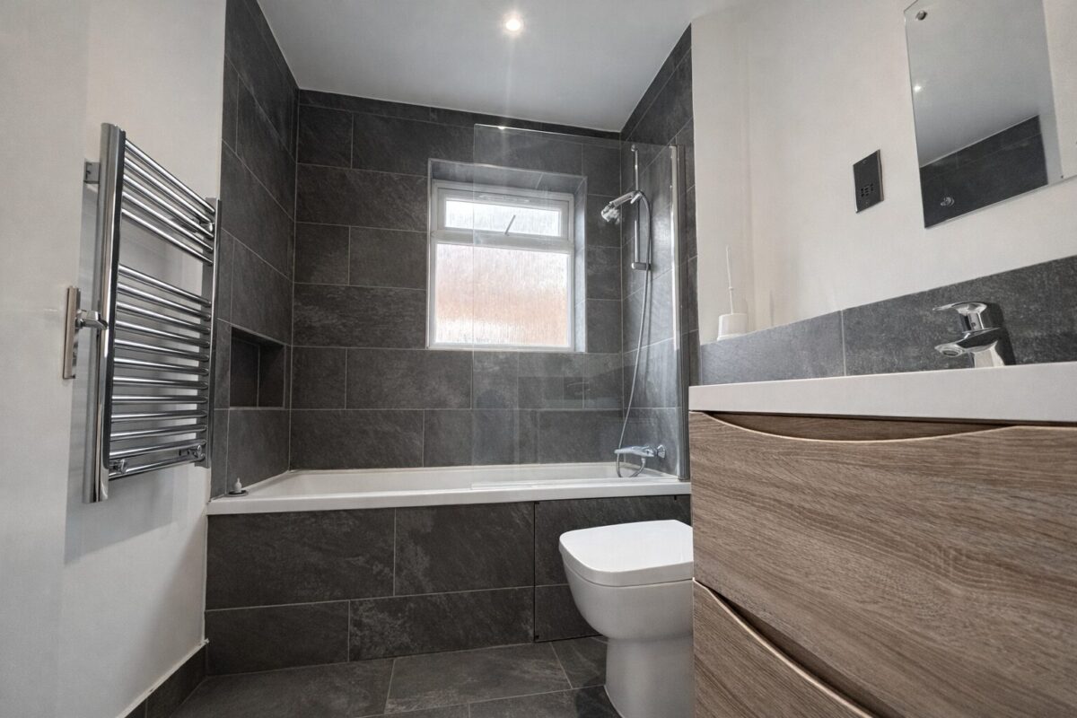 Modern 1 Bedroom House To Let - HP12