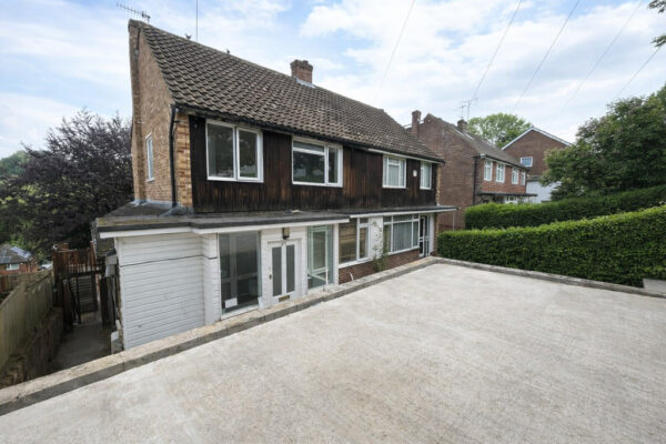 5 Bed Student House, Deeds Grove, High Wycombe, HP12 3NT
