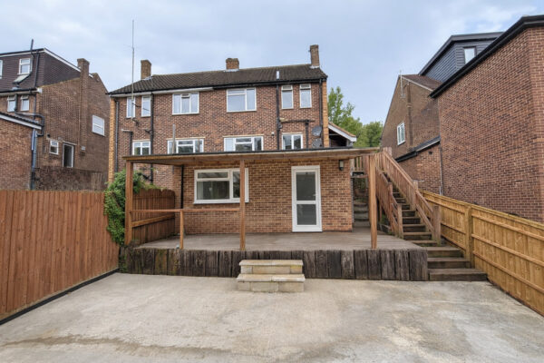 5 Bed Student House, Deeds Grove, High Wycombe, HP12 3NT