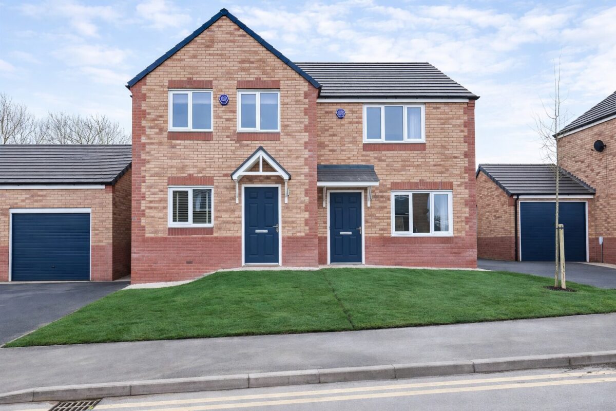 2 Bedroom House To Let - S80