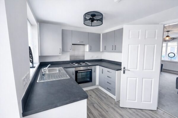 2 Bedroom House To Let - S80