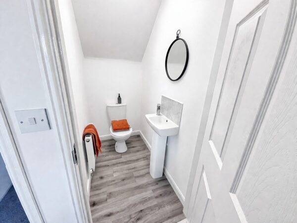 2 Bedroom House To Let - S80