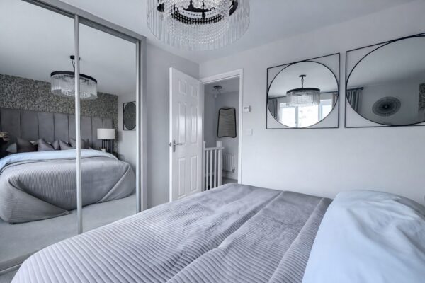 2 Bedroom House To Let - S80