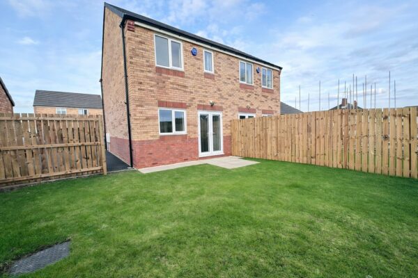 2 Bedroom House To Let - S80