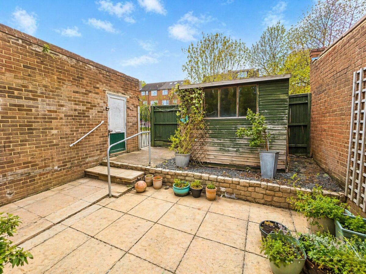 Baronsmead Road, High Wycombe, Buckinghamshire, HP12 3PQ