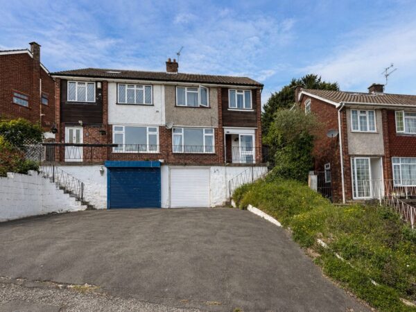 4 Bed Student House, Hughenden Avenue, High Wycombe, HP13 5SN