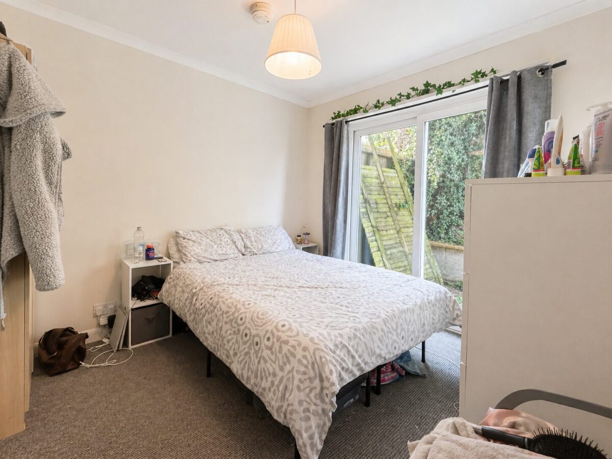 4 Bed Student House, Hughenden Avenue, High Wycombe, HP13 5SN