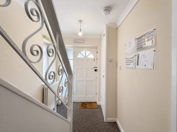 4 Bed Student House, Hughenden Avenue, High Wycombe, HP13 5SN