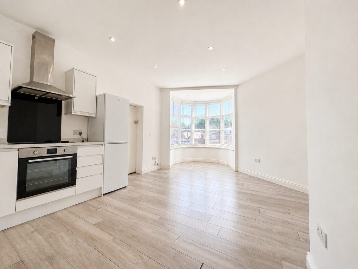 1 Bed Apartment, Gordon Road, High Wycombe, HP13 6XJ