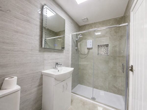 1/2 Bed Flat, Plumer Road, High Wycombe, Buckinghamshire, HP11 2SS