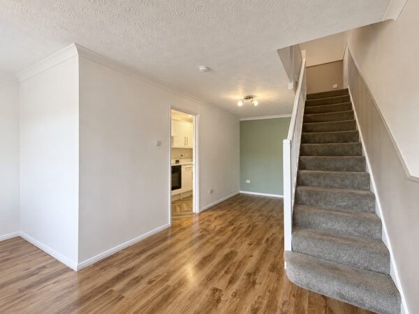 2 Bed Terraced, Eaton Avenue, High Wycombe, Buckinghamshire, HP12 3AU