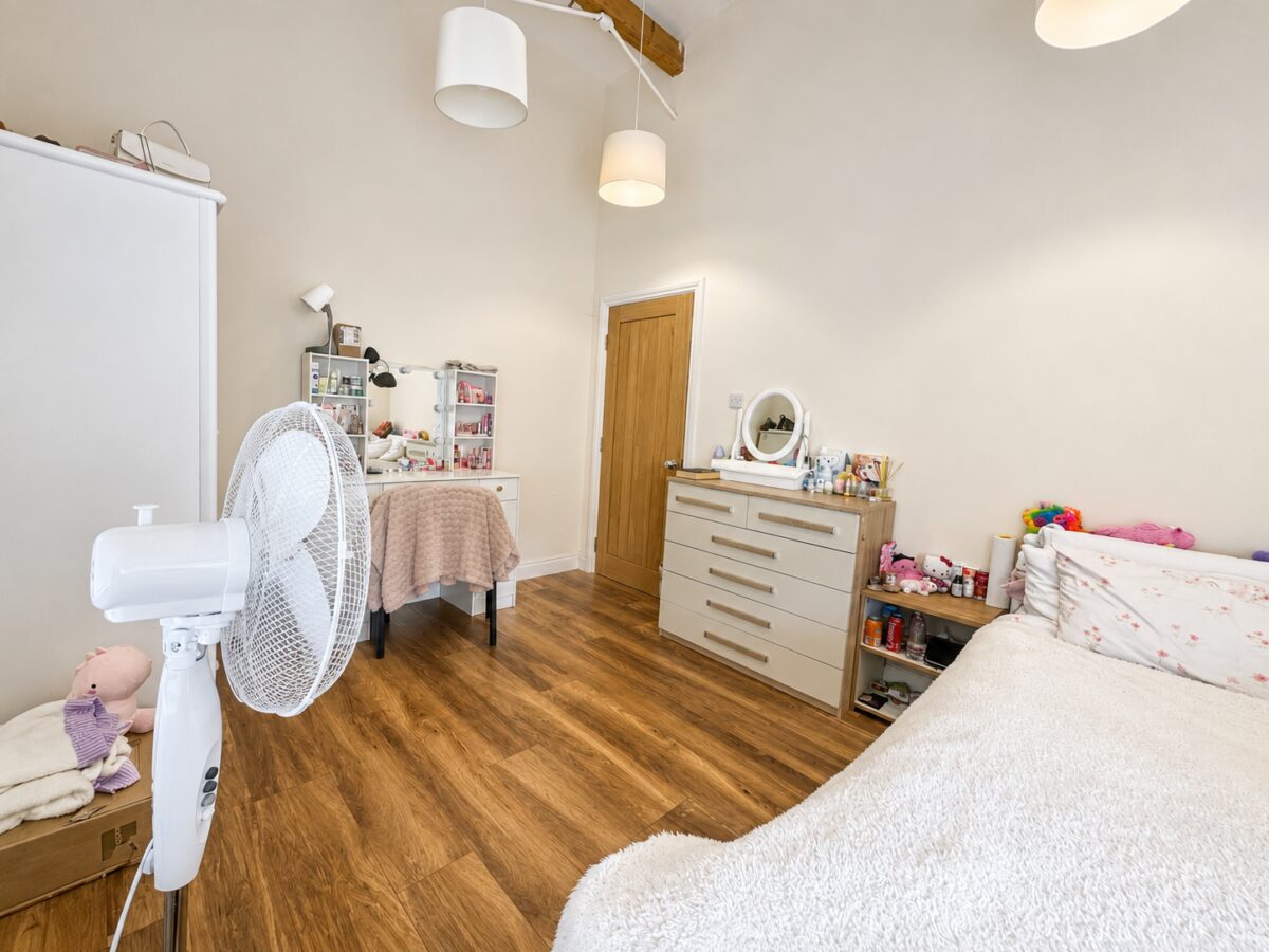 1 Bed Apartment, Gordon Road, High Wycombe, Buckinghamshire, HP13 6XJ
